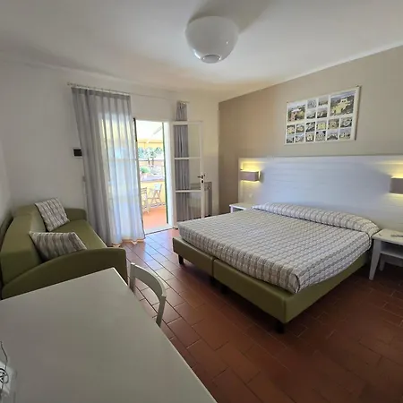 Mare Hotell 3*